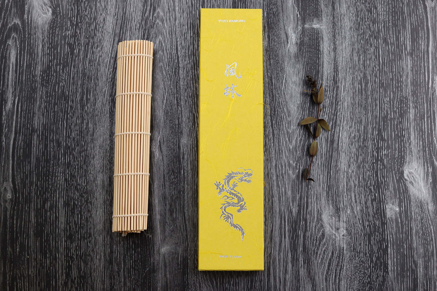 Couteau universel 13,5cm japonais artisanal Yuzo SLD olivier et cognassier