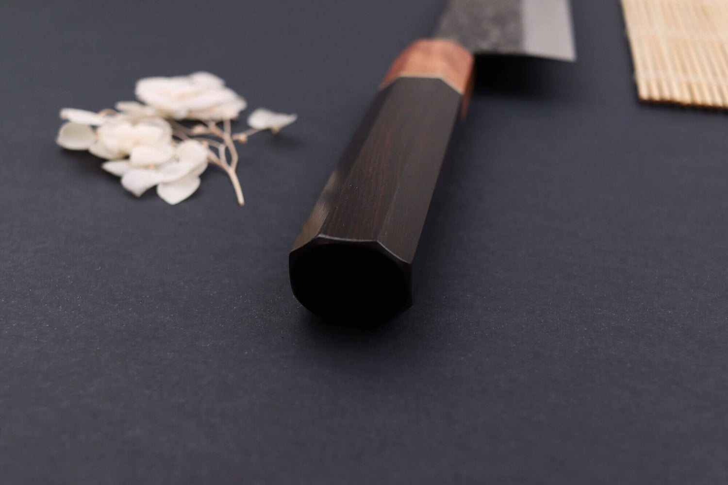 Couteau santoku 16,5cm japonais artisanal Masashi Yamamoto SLD Kuro damas