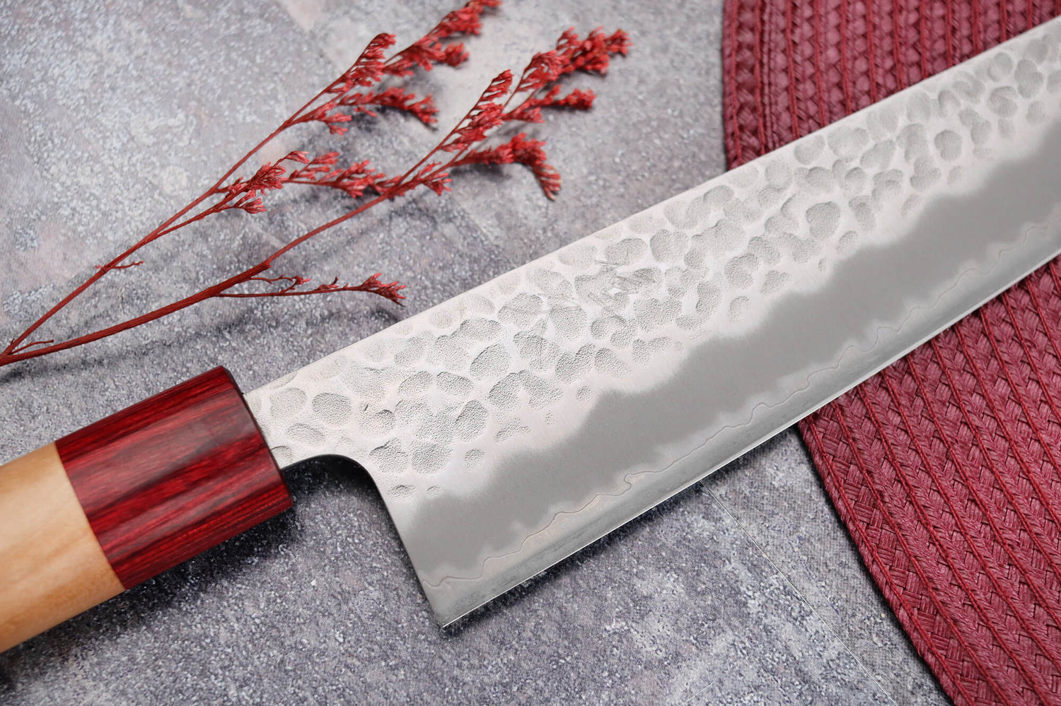 Couteau de chef japonais artisanal Tsunehisa Aogami Super martelé 21cm