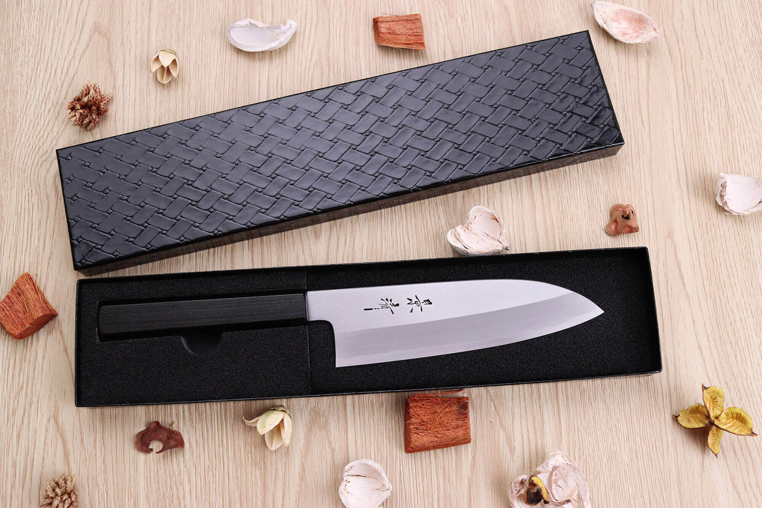 Couteau santoku japonais artisanal Kagekiyo Suri Urushi 18cm