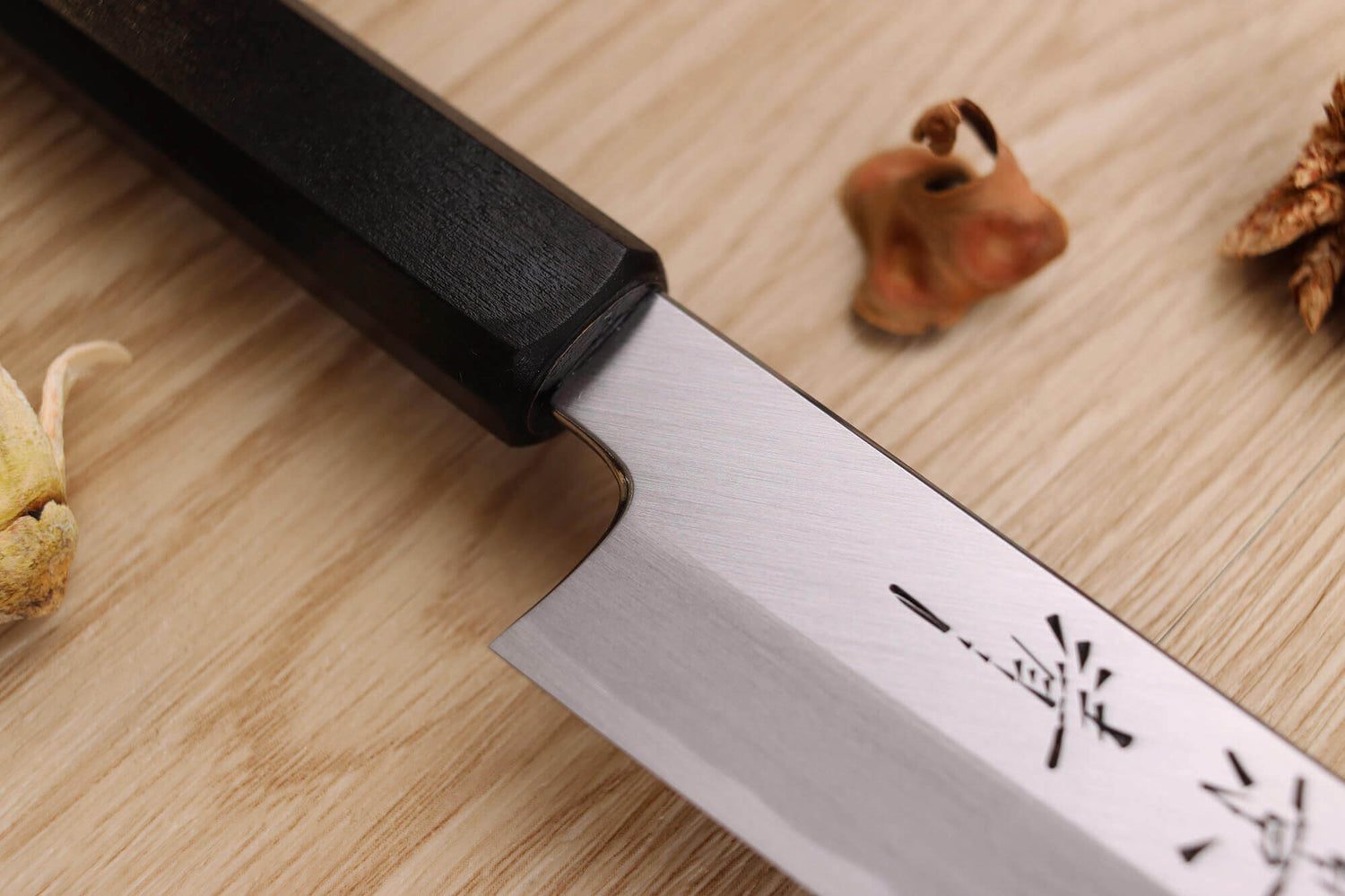 Couteau sujihiki japonais artisanal Kagekiyo Suri Urushi 21cm
