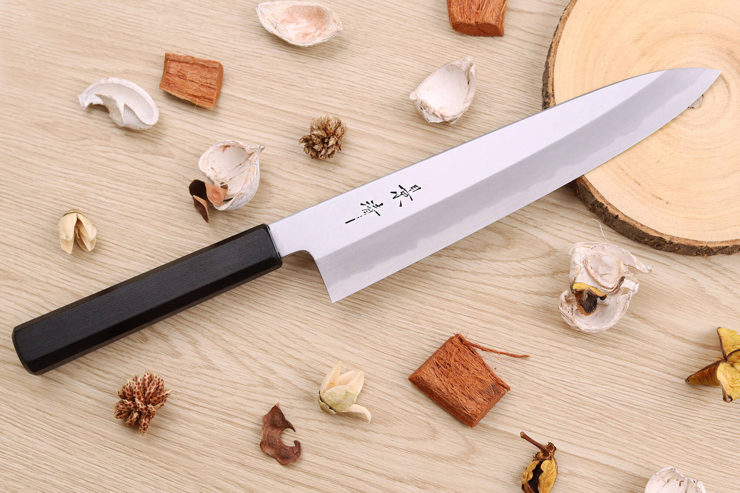 Couteau de chef japonais artisanal Kagekiyo Suri Urushi 24cm