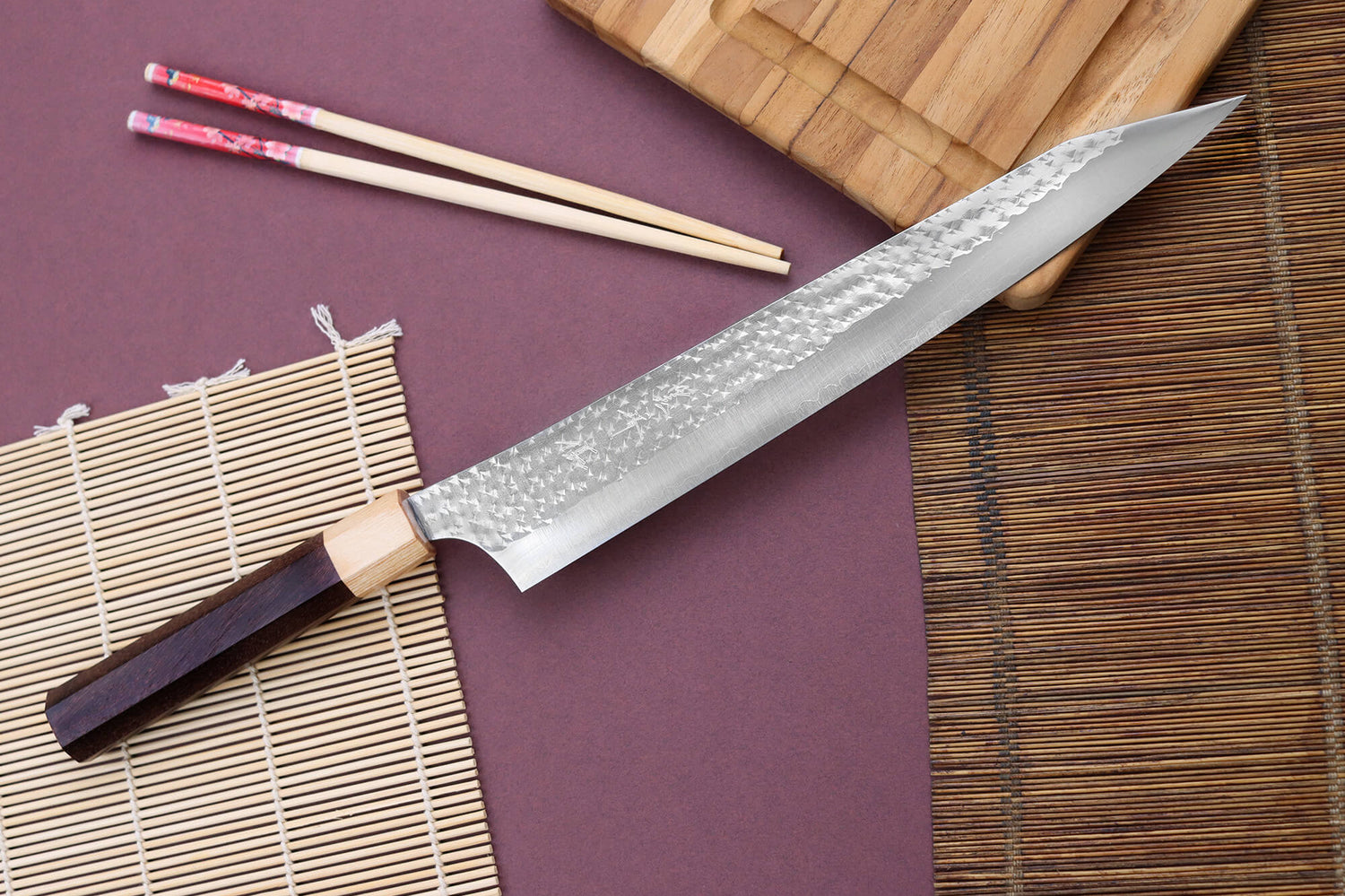 Couteau sujihiki kiritsuke japonais artisanal martelé Yu Kurosaki senko 27cm acier SG2
