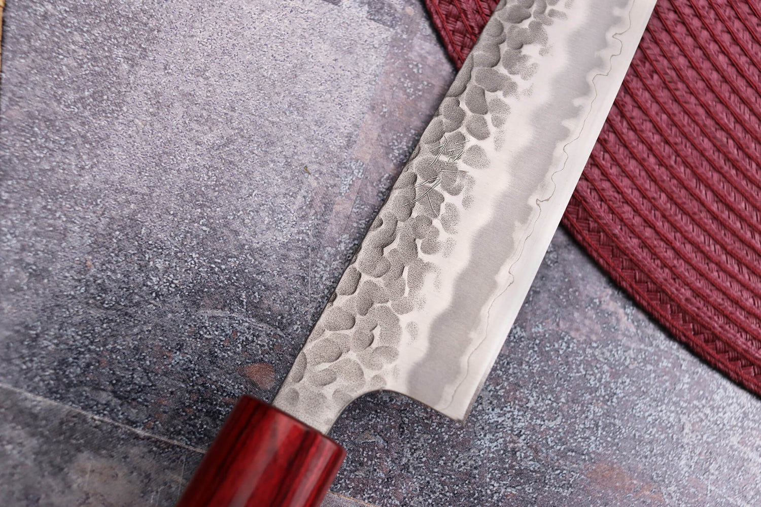 Couteau sujihiki japonais artisanal Tsunehisa Aogami Super martelé 27cm