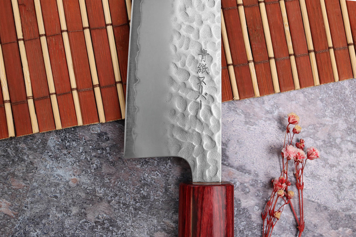 Couteau bunka japonais artisanal Tsunehisa Aogami Super martelé 17cm