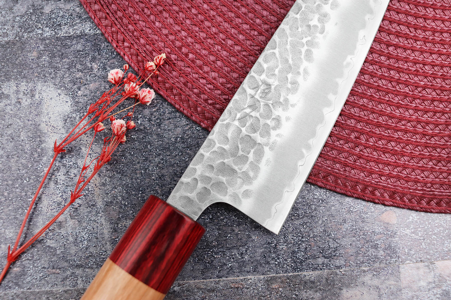 Couteau de chef japonais artisanal Tsunehisa Aogami Super martelé 18cm