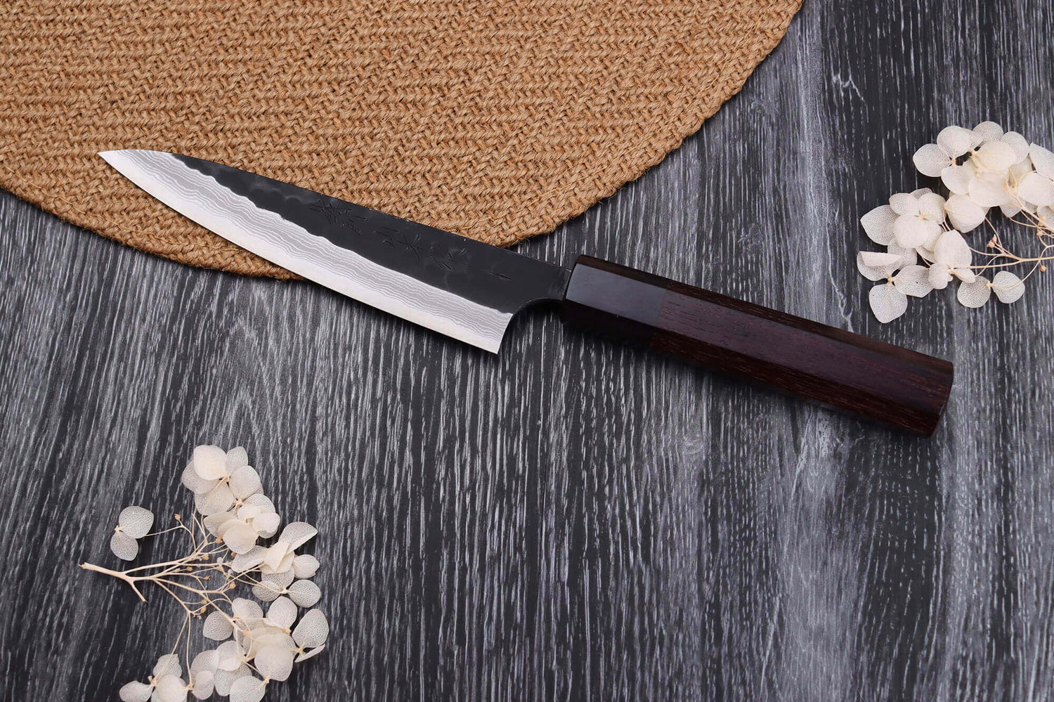 Couteau universel japonais artisanal Nao Yamamoto Damas AS brut de forge 13,5cm