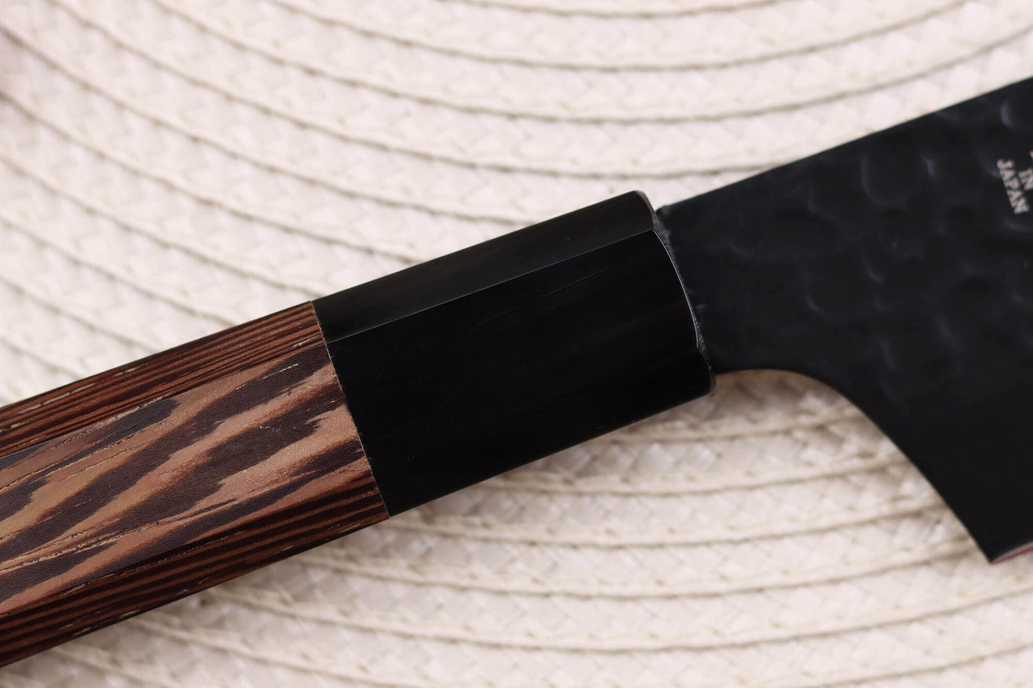 Couteau santoku kiritsuke 16cm japonais Sakai Takayuki Kurokage VG10 manche en wengé