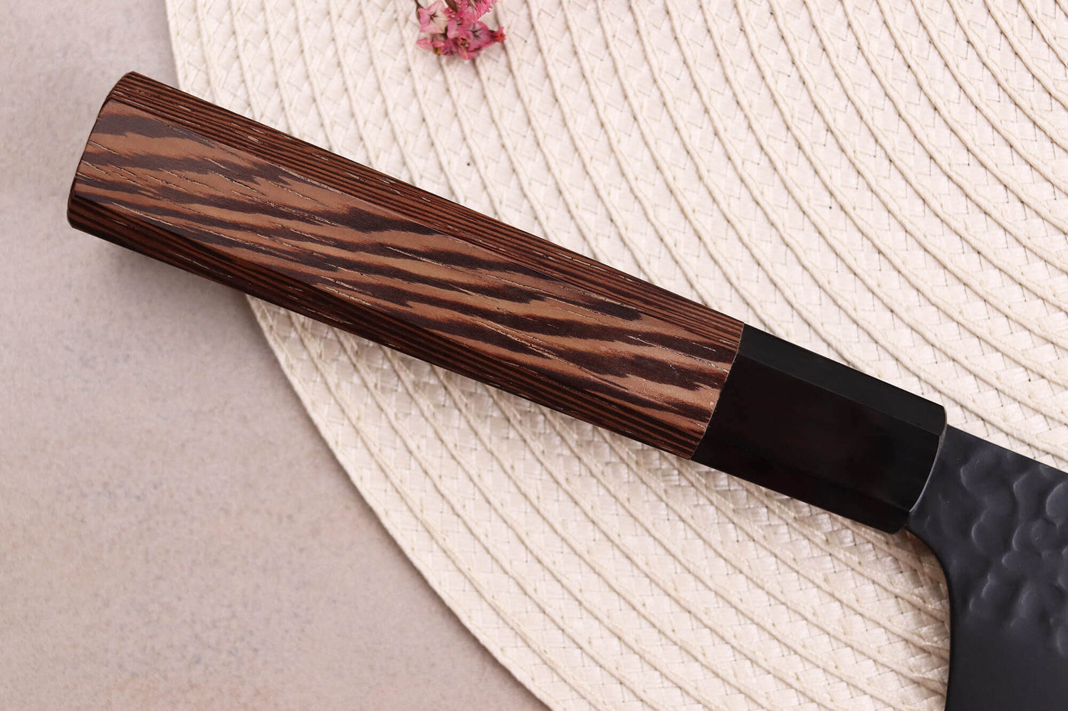 Couteau santoku kiritsuke 16cm japonais Sakai Takayuki Kurokage VG10 manche en wengé