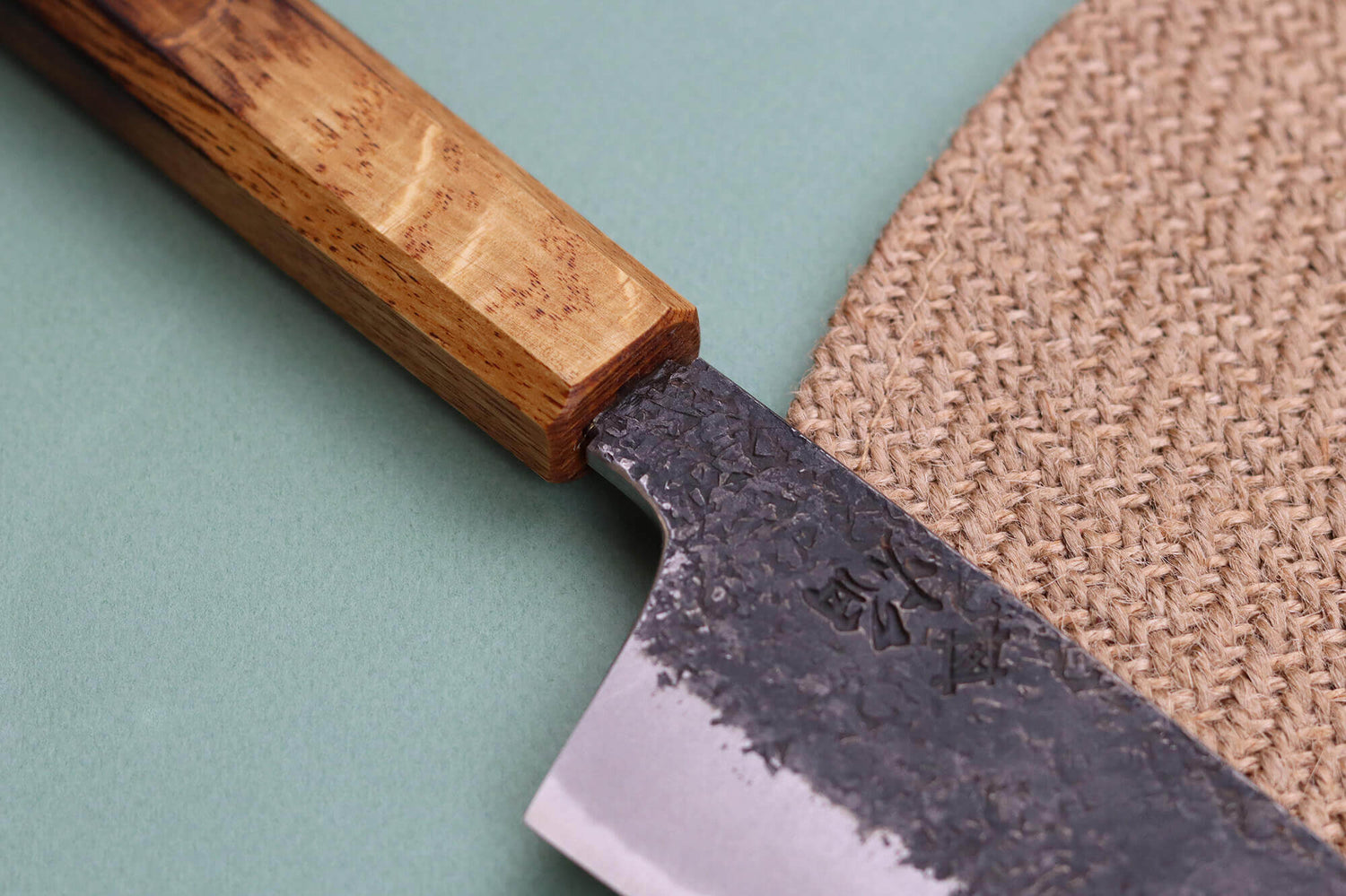 Couteau de chef kiritsuke japonais artisanal Sakai Takayuki Homura Guren 22,5cm