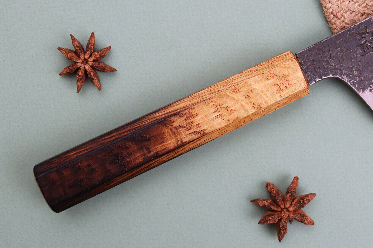 Couteau de chef kiritsuke japonais artisanal Sakai Takayuki Homura Guren 22,5cm