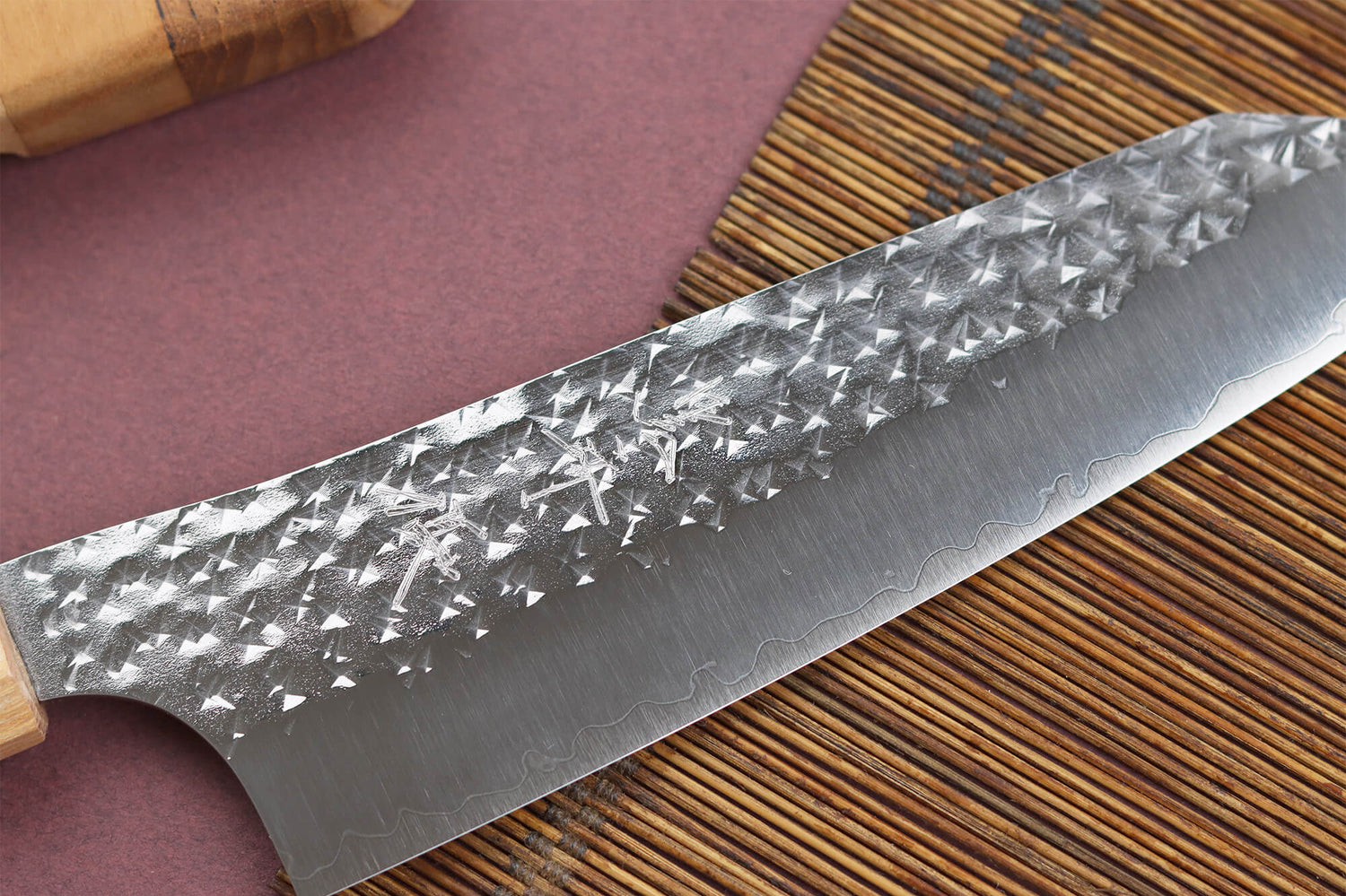 Couteau bunka japonais artisanal martelé Yu Kurosaki senko 16.5cm acier SG2
