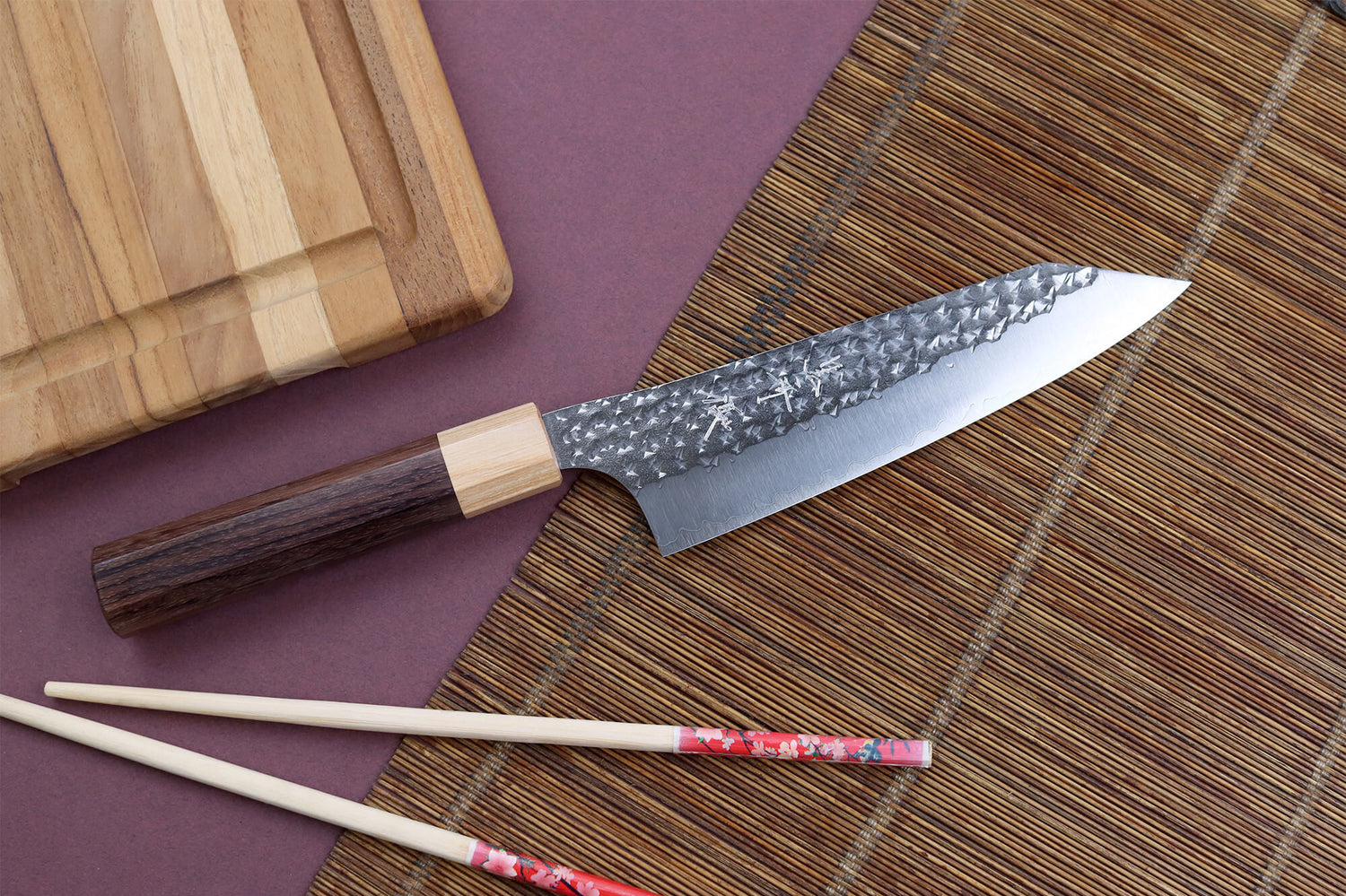 Couteau bunka japonais artisanal martelé Yu Kurosaki senko 16.5cm acier SG2