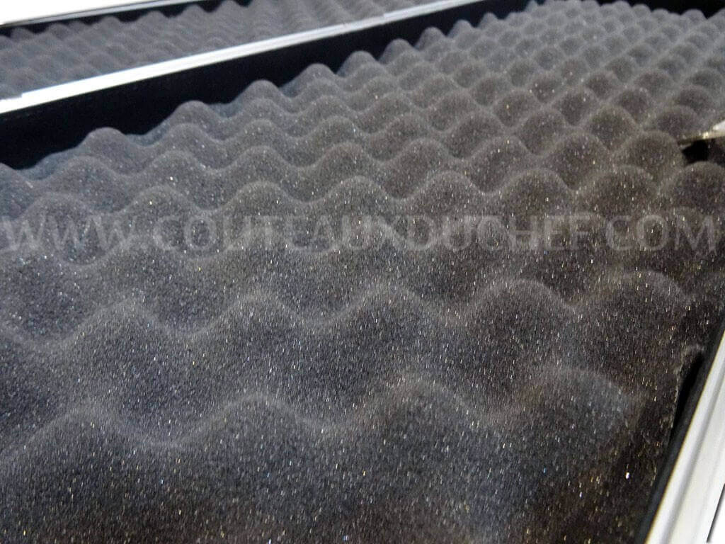 Valise vide avec mousses alvéolées pour couteaux de cuisine