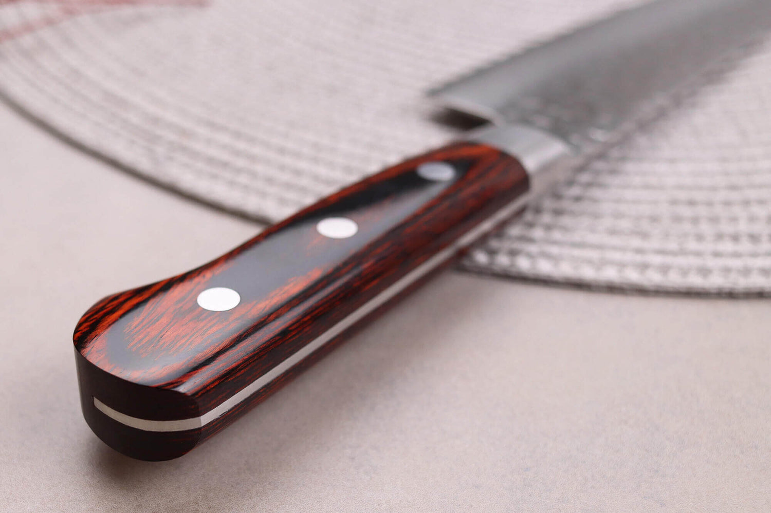Couteau de chef japonais 21cm Sakai Takayuki Damascus Western 33 couches