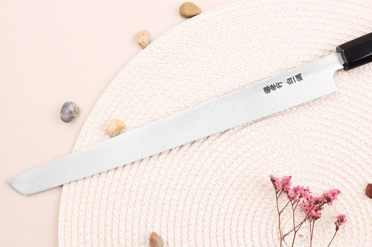 Couteau sakimaru takohiki japonais artisanal 27cm Sakai Takayuki Byakko manche en ébène + étui