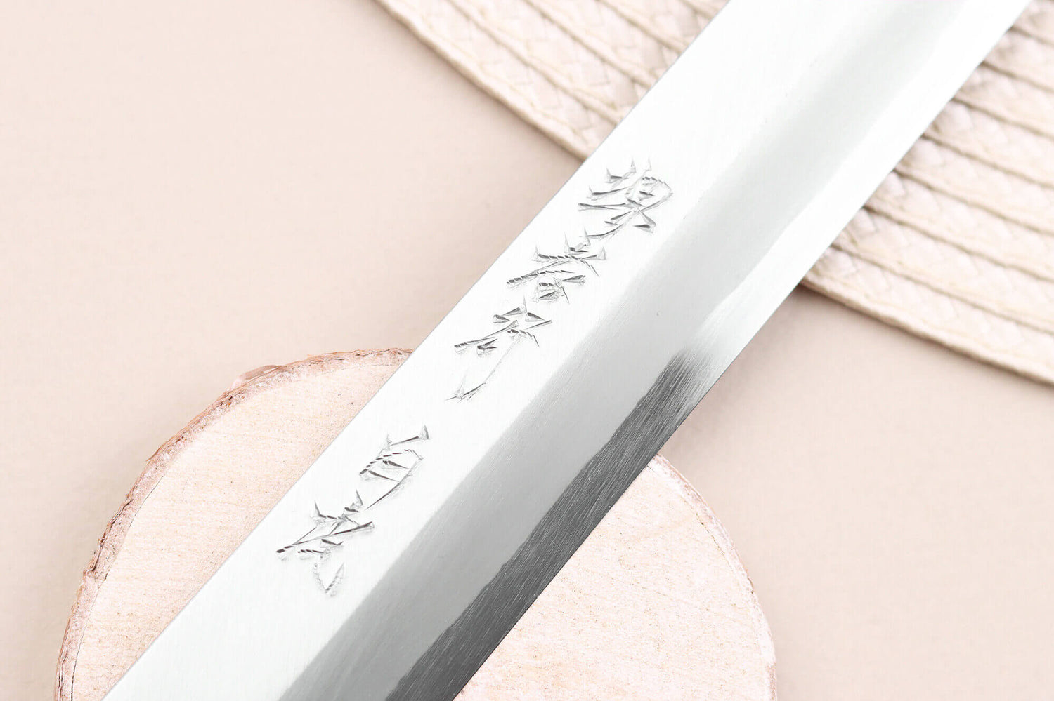 Couteau sakimaru takohiki japonais artisanal 27cm Sakai Takayuki Byakko manche en ébène + étui