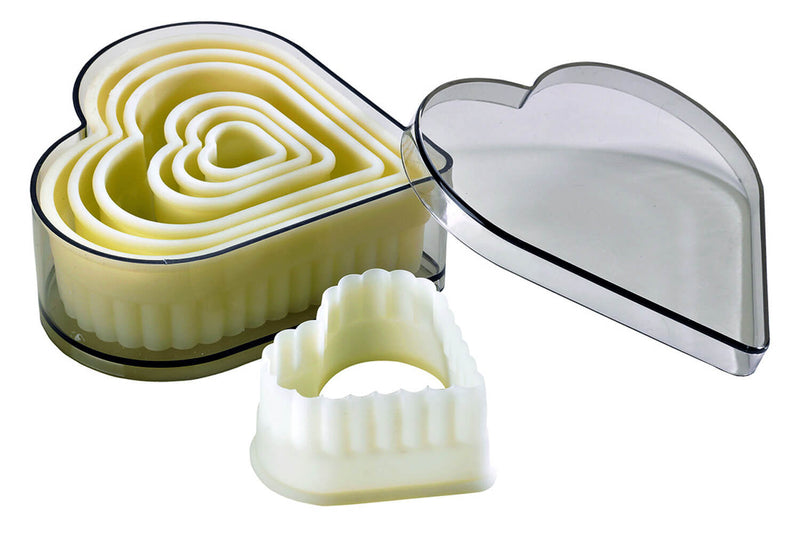 Set de 7 découpoirs professionnels coeurs cannelés polyglass