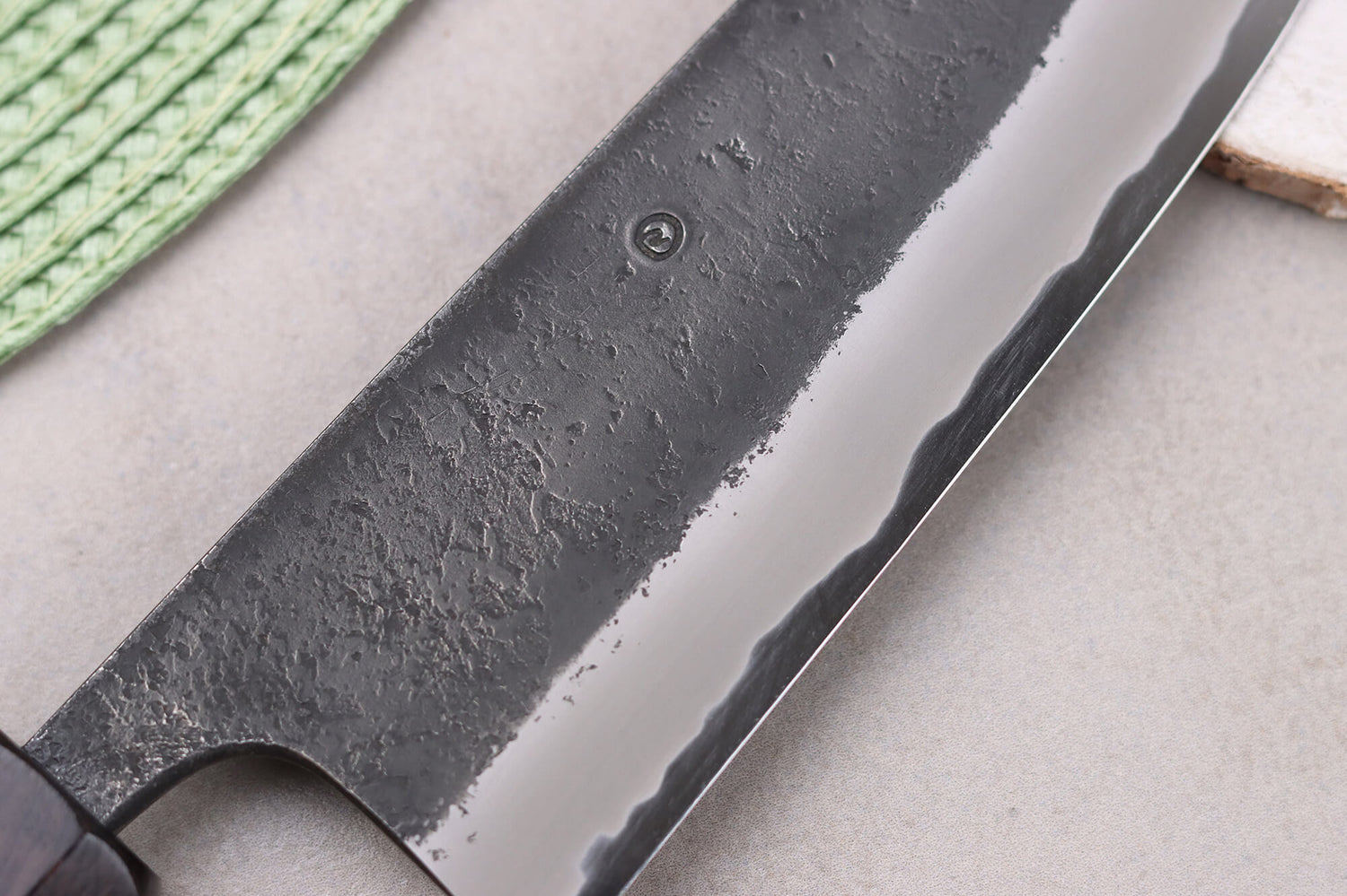 Couteau gyuto 15cm japonais artisanal Masashi Yamamoto BS1 Black Nashiji