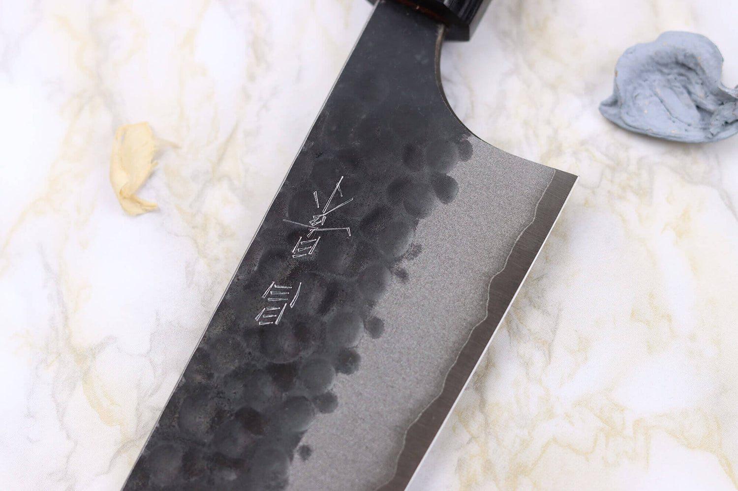 Couteau bunka japonais artisanal Masakage Koishi 17cm