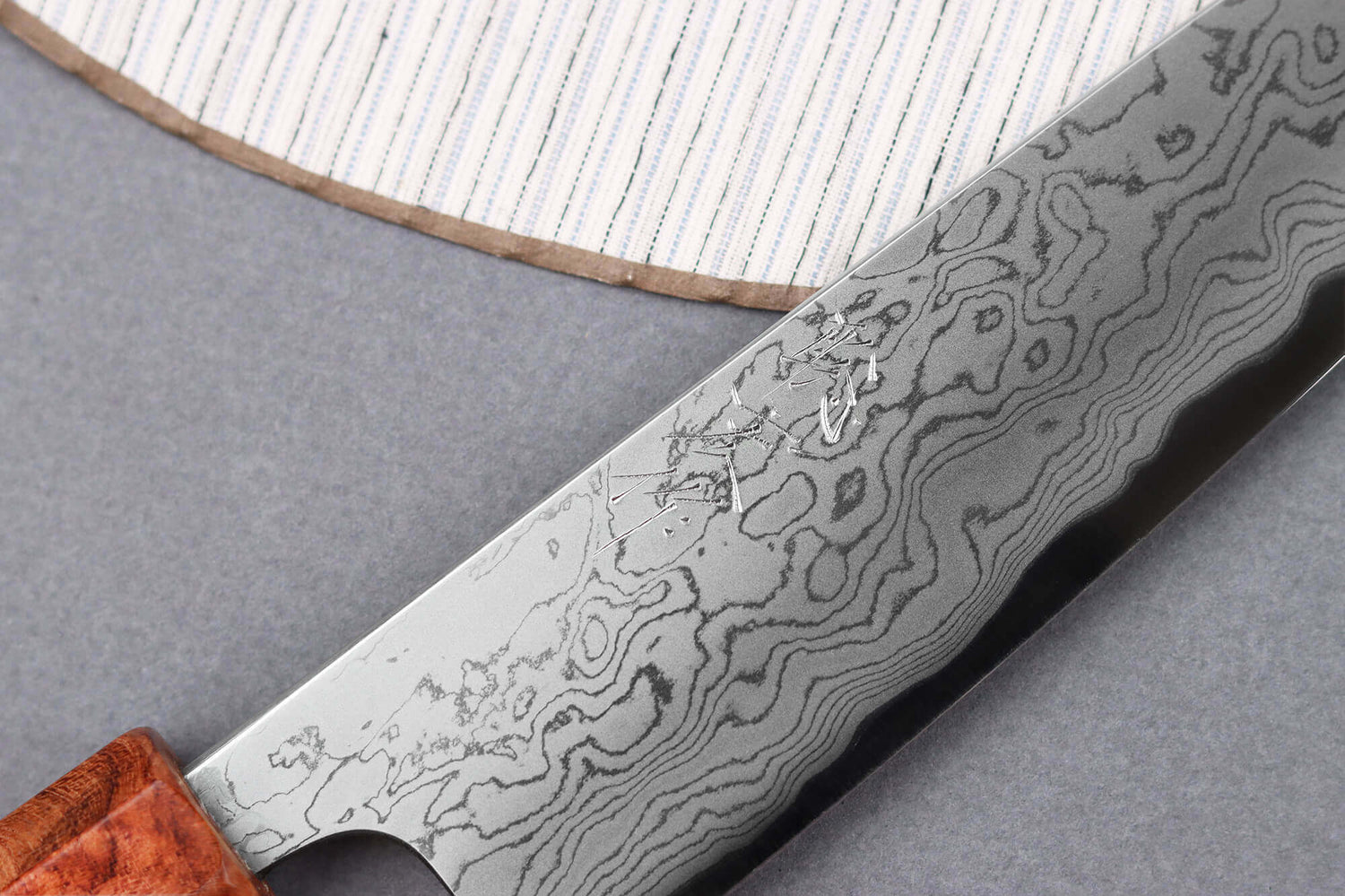 Couteau de chef 18cm japonais artisanal Toshihiro Wakui Aogami 2 damas laminé