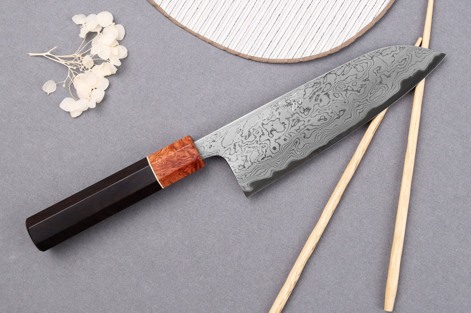 Couteau santoku 16,5cm japonais artisanal Toshihiro Wakui Aogami 2 damas laminé