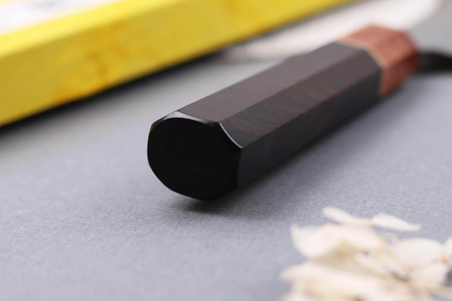 Couteau santoku 16,5cm japonais artisanal Toshihiro Wakui Aogami 2 damas laminé