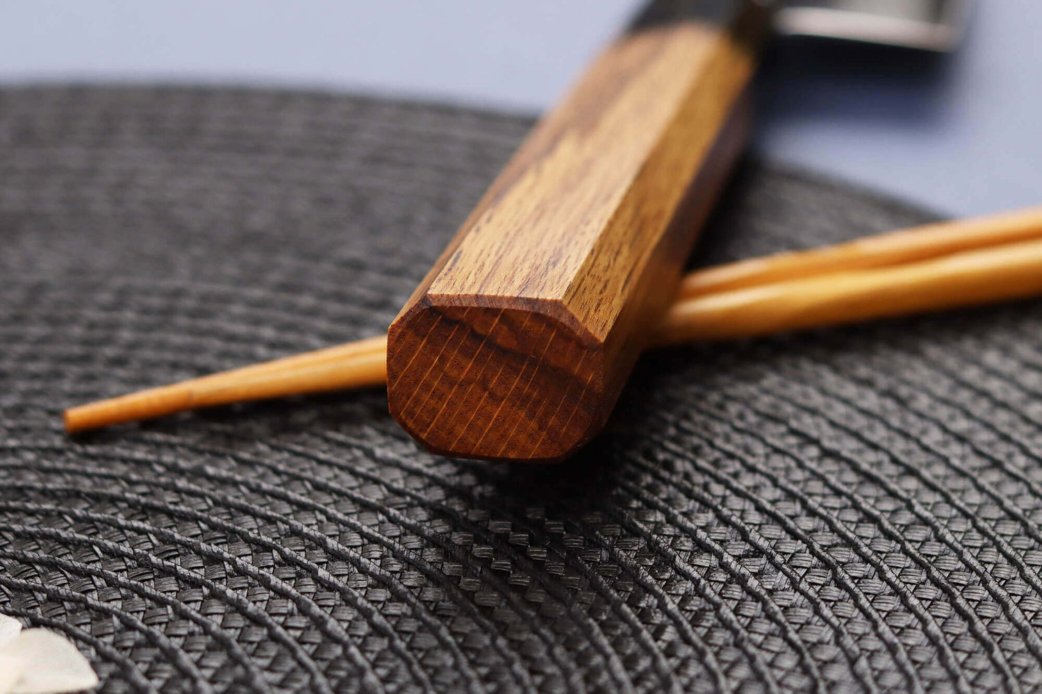 Couteau de chef 21cm japonais Sakai Takayuki Kashi Urushi VG10 damas