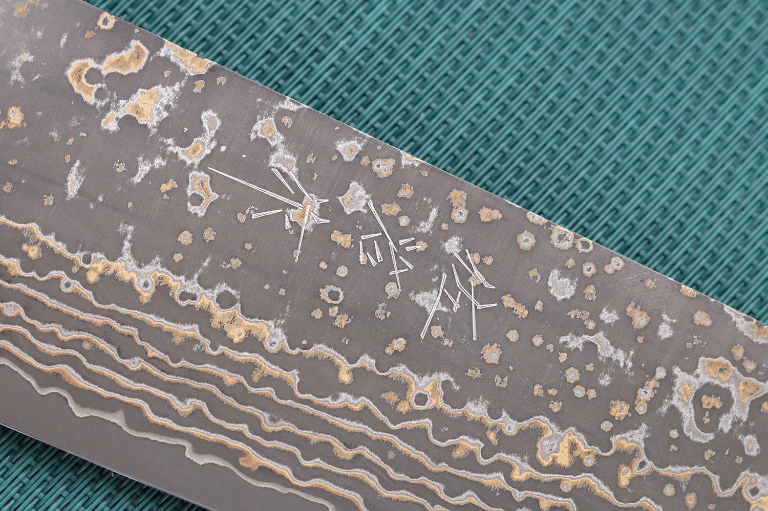 Couteau nakiri japonais artisanal Takeshi Saji VG10 Gold 16,5cm