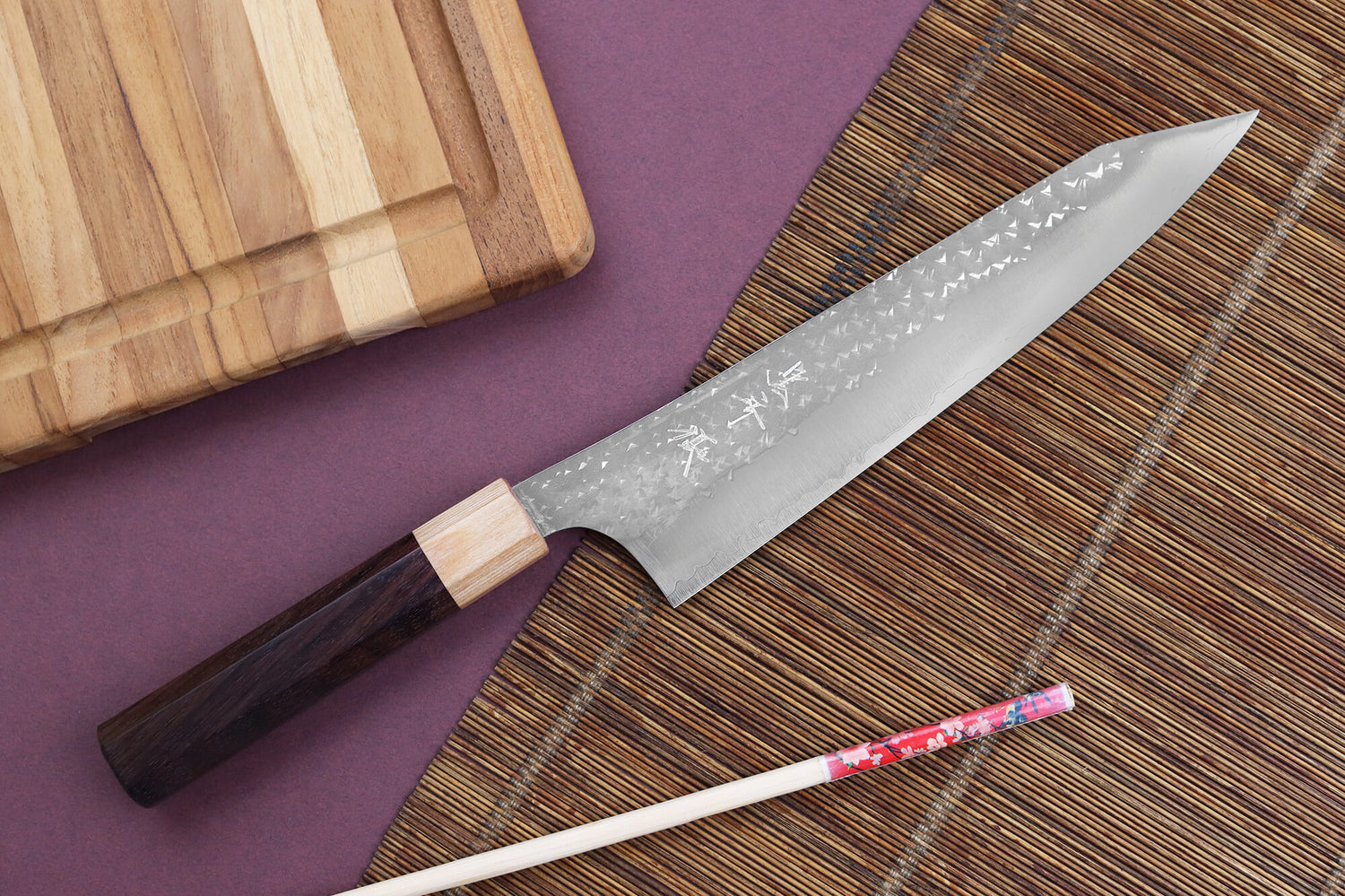 Couteau de chef japonais artisanal martelé Yu Kurosaki senko 21cm acier SG2