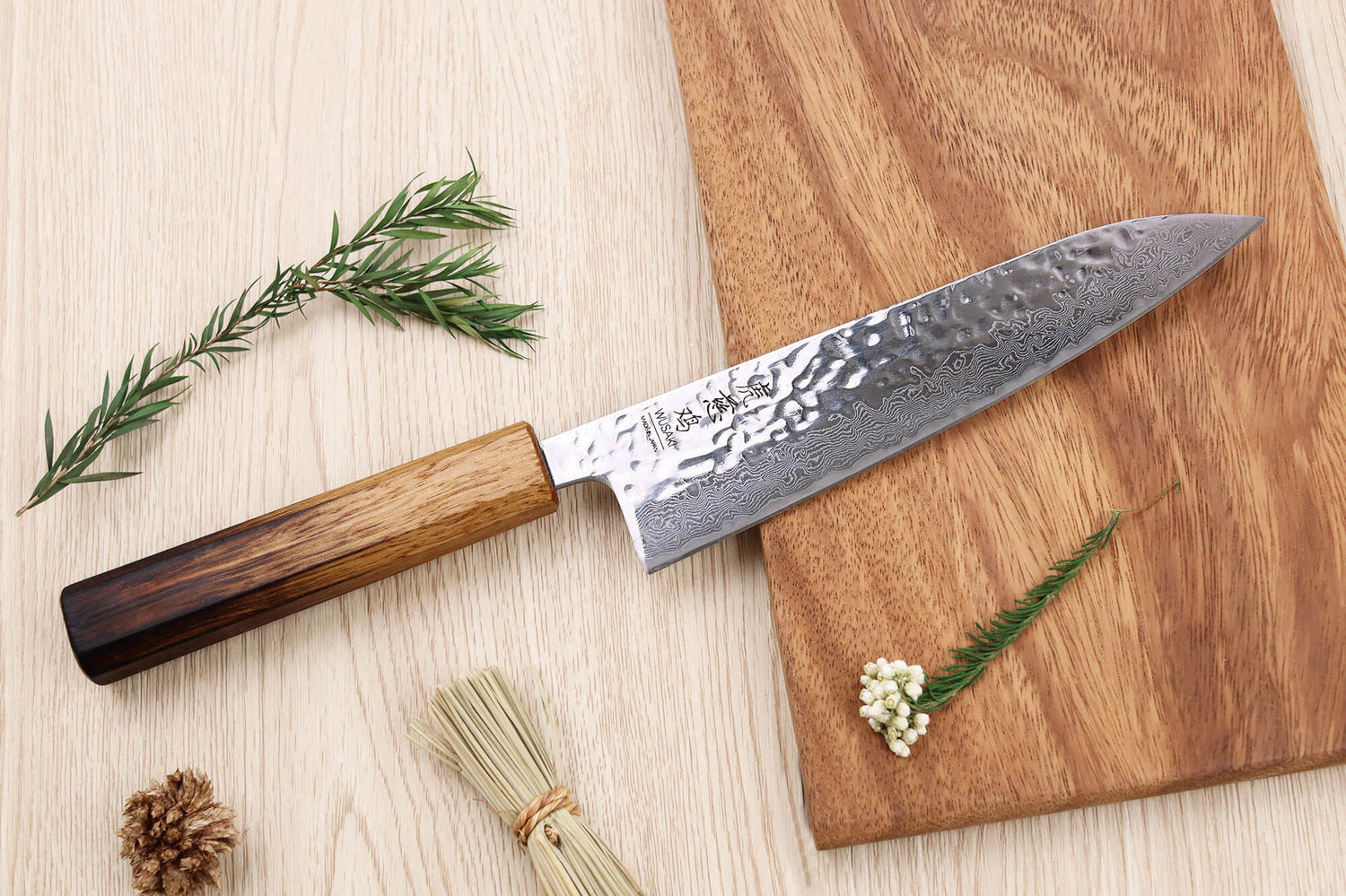 Couteau de chef japonais artisanal Wusaki Yaketa AUS10 damas 18cm