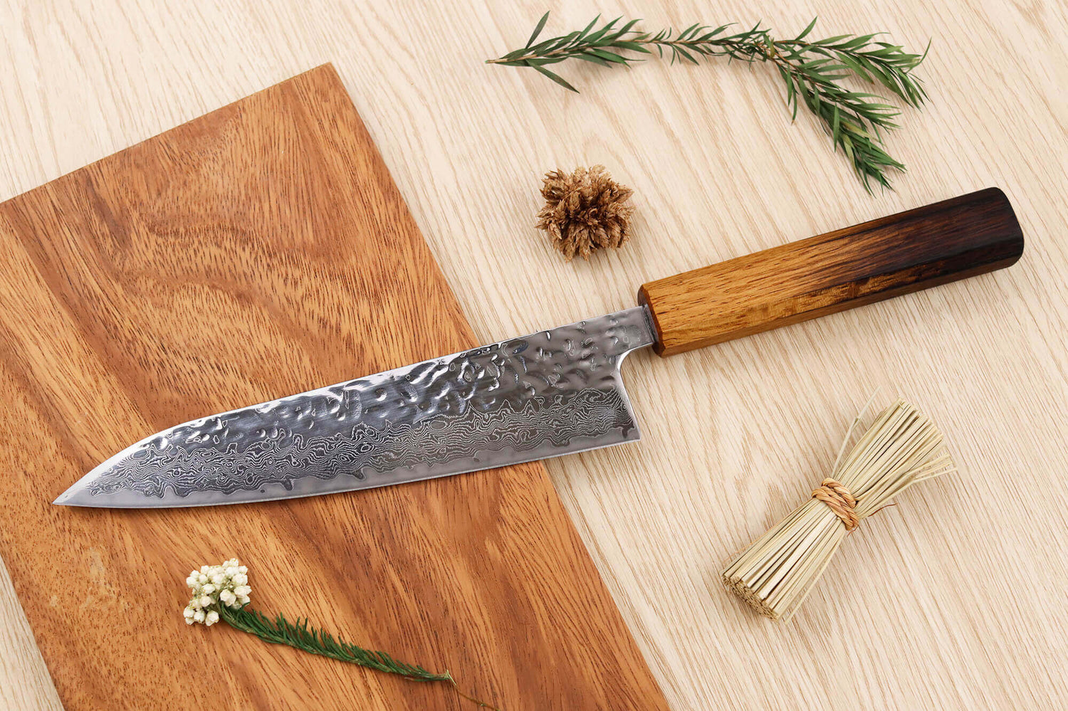 Couteau de chef japonais artisanal Wusaki Yaketa AUS10 damas 18cm