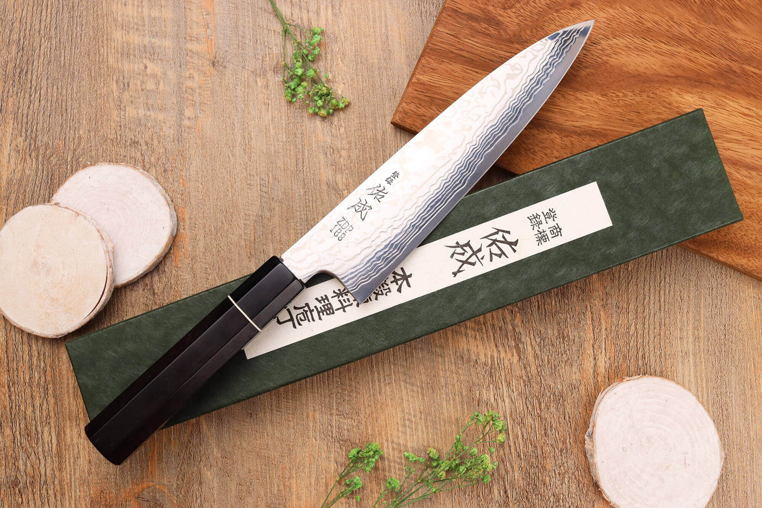 Couteau de chef 21cm japonais artisanal Sukenari ZDP-189 damas manche en ébène