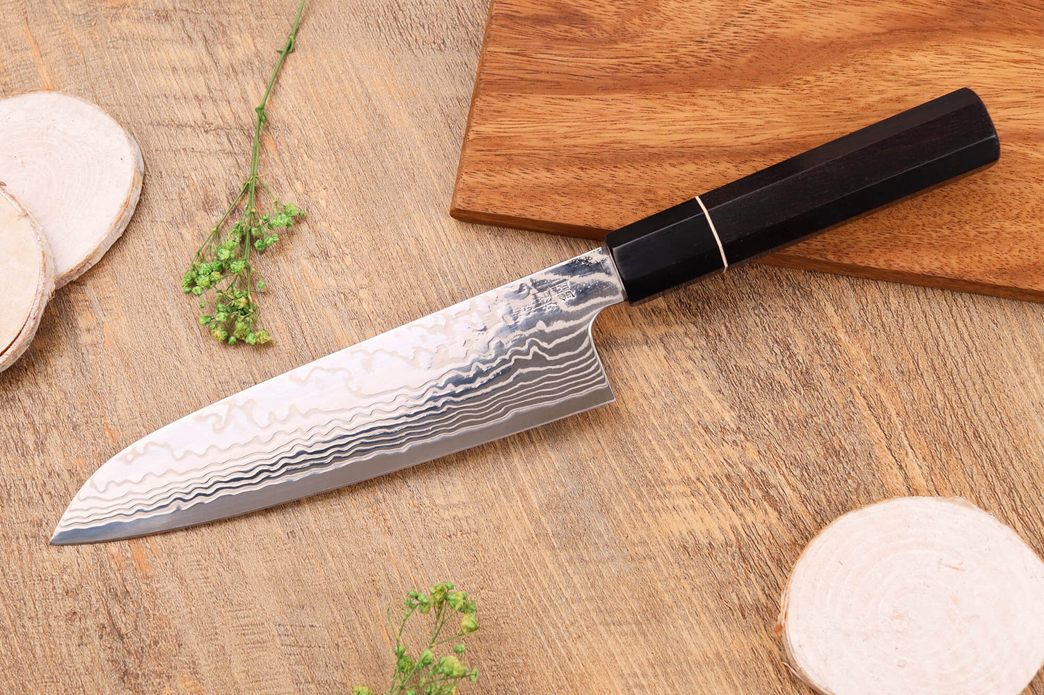 Couteau santoku 19,5cm japonais artisanal Sukenari ZDP-189 damas manche en ébène