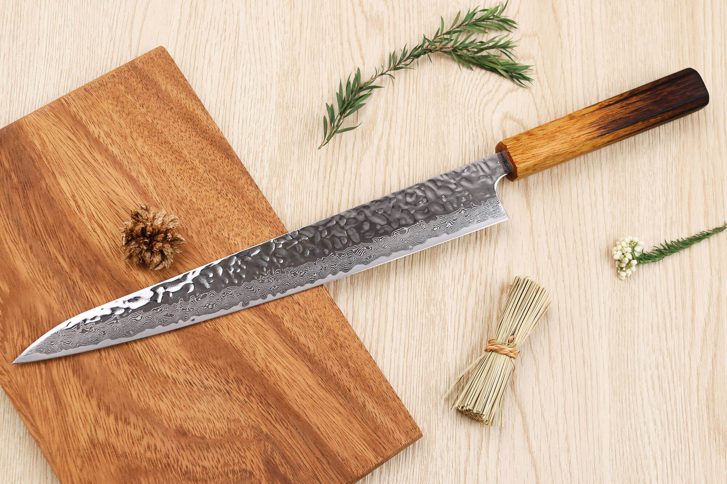 Couteau sujihiki japonais artisanal Wusaki Yaketa AUS10 damas 27cm