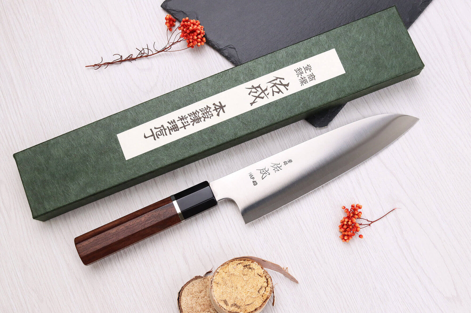 Couteau santoku 19,5cm japonais artisanal Sukenari HAP40 San Maï manche en bois de rose