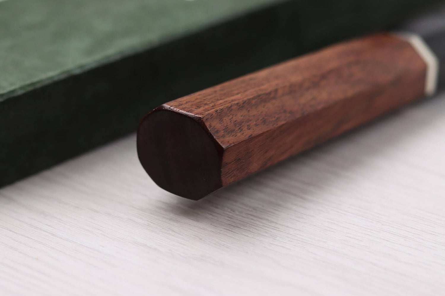 Couteau santoku 19,5cm japonais artisanal Sukenari HAP40 San Maï manche en bois de rose
