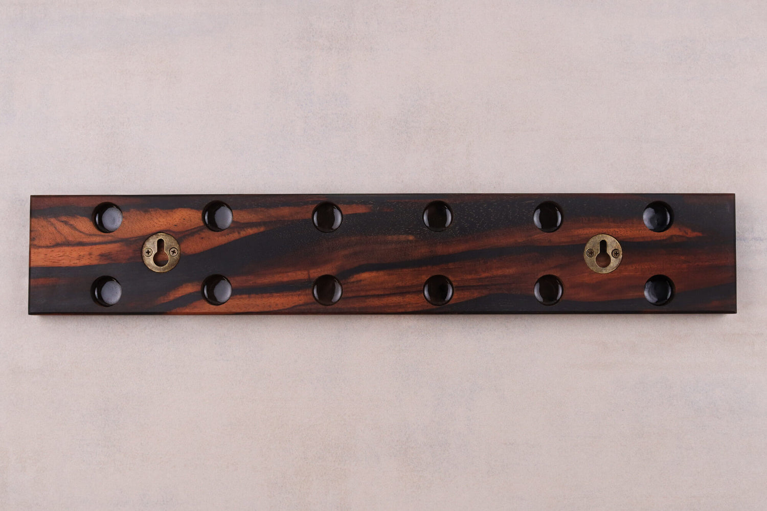 Barre aimantée artisanale Essences Creations en ébène de Macassar 45cm 6 places - N°5