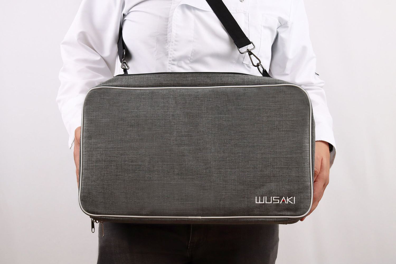 Mallette vide Wusaki grise pour 21 couteaux et ustensiles + 1 grande poche de rangement
