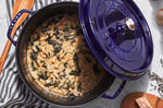 Cocotte Staub ronde en fonte émaillée bleu intense