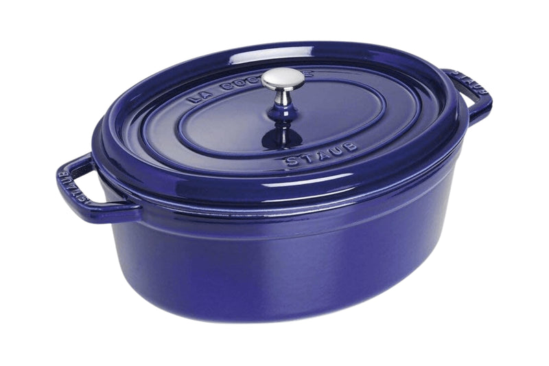Cocotte Staub ovale en fonte émaillée bleu intense - 29cm