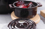 Mini cocotte Staub ronde en fonte émaillée grenadine 10cm