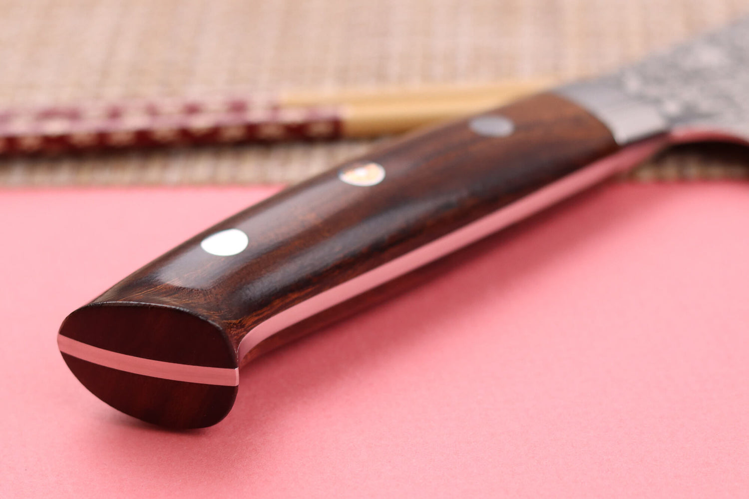 Couteau de chef japonais Takeshi Saji R2 Damas Mosaïque 18cm