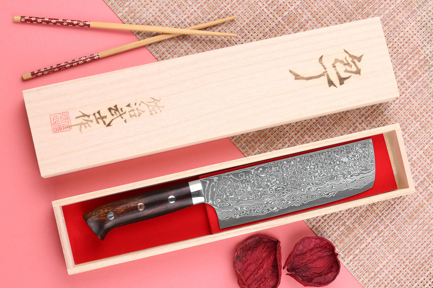 Couteau nakiri japonais Takeshi Saji R2 Damas Mosaïque 16,5cm