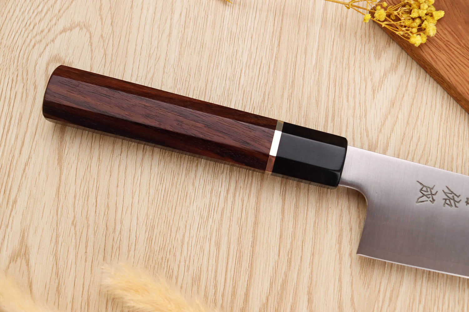 Couteau de chef 24cm japonais artisanal Sukenari SG2 San Maï manche en bois de rose
