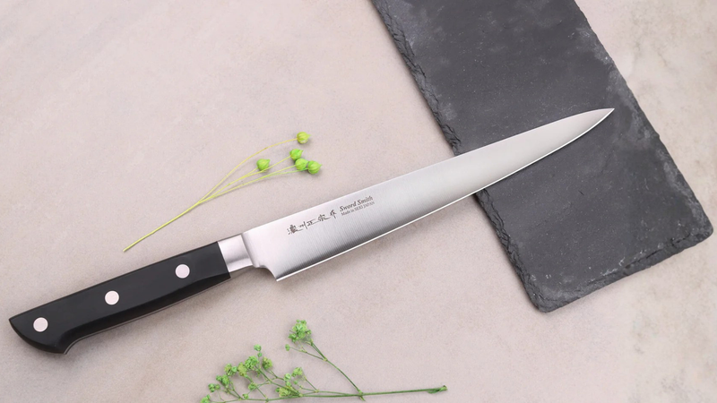 Comment utiliser un couteau japonais sujihiki ?