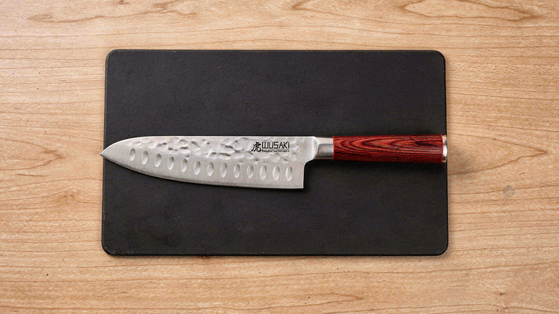 Comment utiliser un couteau Santoku ?